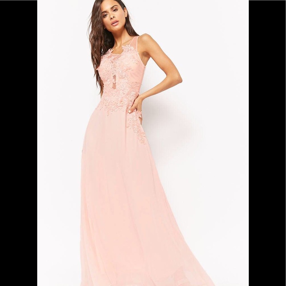 Faux pearl embroidered gown size large